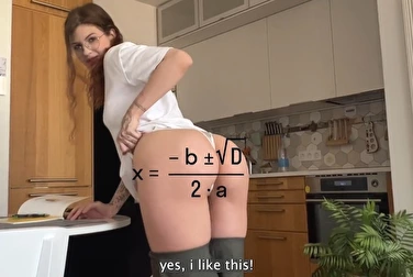 К девственникам подход прост — кончит мне в рот и к учёбе готов